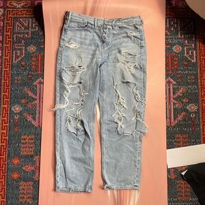 American Eagle Distressed Light Wash Jeans, 90s Boyfriend, Size 6